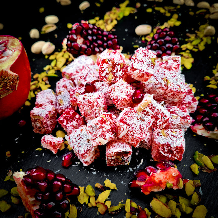 Гранатаболу лукумс с фисташками и кокосовыми орехами