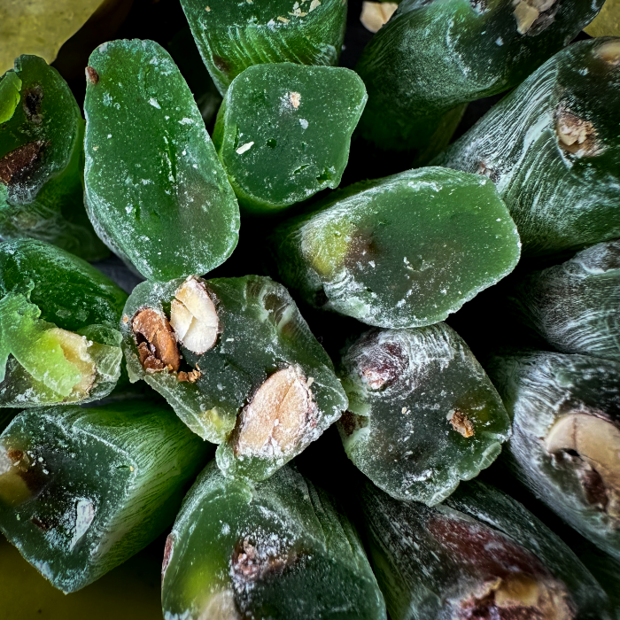 Abolu pirkstiņi ar aprikožu kauliņiem