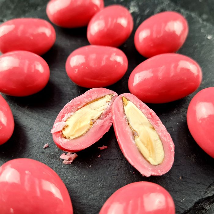 Дражеяс с розовой шоколадкой