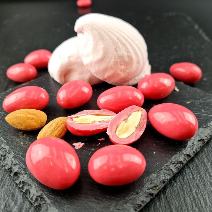 Дражеяс с розовой шоколадкой