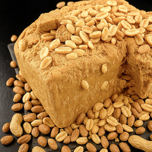 Халва - zemesriekstu ar zemesriekstu pildījumu