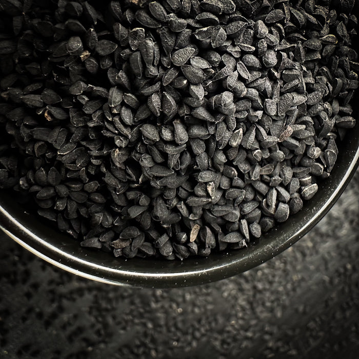 Melno ķimeņu sēklas