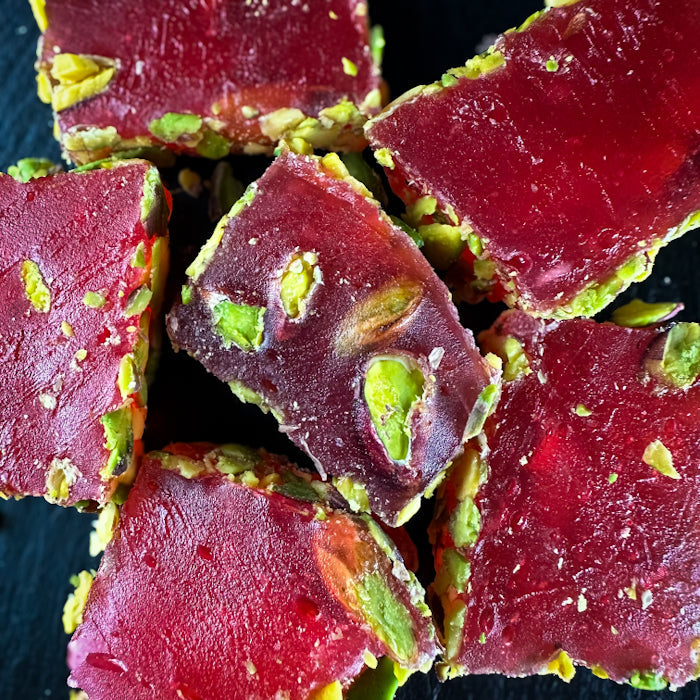 Гранатабола лукумс с фисташками, а также с сасмалцинатам фисташками