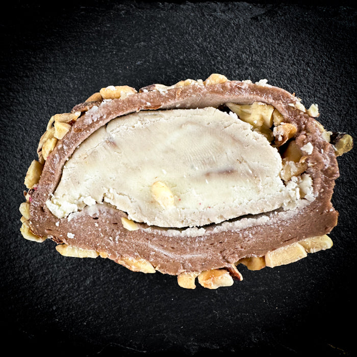 Каралискаис лукумс ар лиелием манделю риекстием и шоколади