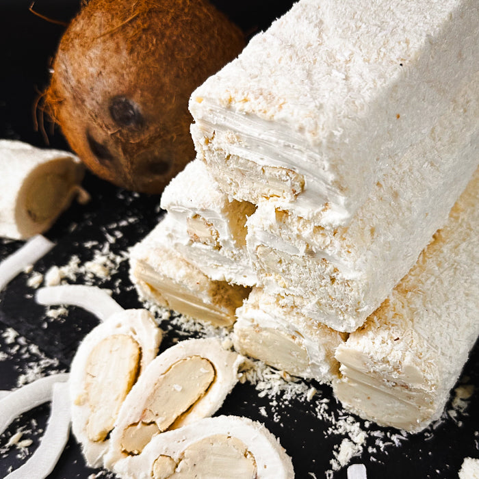 Kokosriekstu-piena lukums ar baltas šokolādes kremu