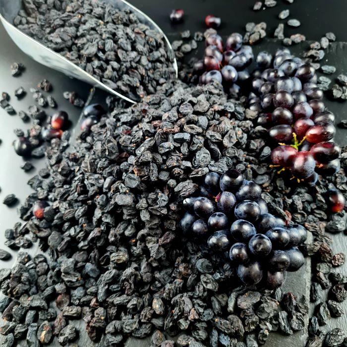 Tumšās karaliskās rozīnes